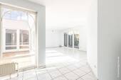 Wohnzimmer mit Terrassenzugang - 