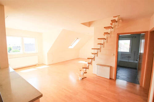 Wohn- und Esszimmer - 3 Zimmer Etagenwohnung zum Kaufen in Rottenbauer