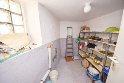 EG Abstellraum mit WM-Anschluss - 