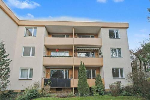 rückseitige Objektansicht - 3 Zimmer Etagenwohnung zum Kaufen in Berlin