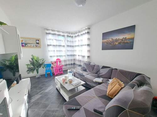 Wohnzimmer.jpg - 3 Zimmer Etagenwohnung zur Miete in Bremerhaven