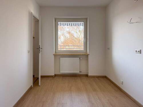 Küche mit Speisekammer - 