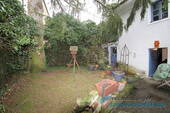 Haus mit Garten.jpg - 7 Zimmer Mehrfamilienhaus, Wohnhaus zum Kaufen in Landau an der Isar