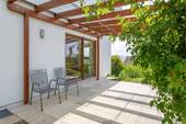 Terrasse mit Pergola - 