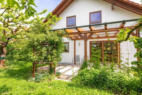 Terrasse mit Pergola - 