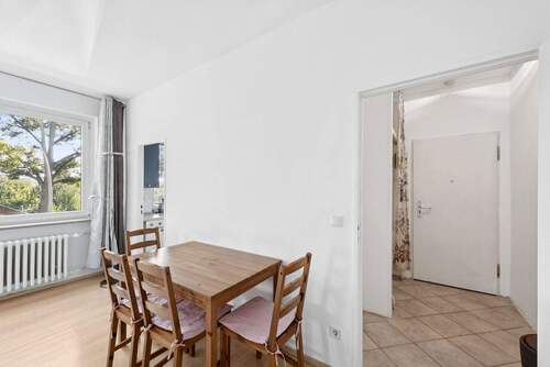 Blick in den Eingangsbereich - 