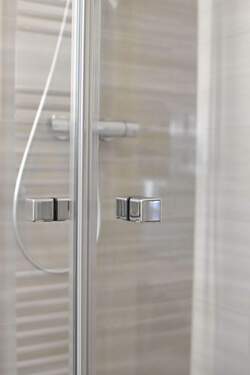 Beispiel Duschtür - 