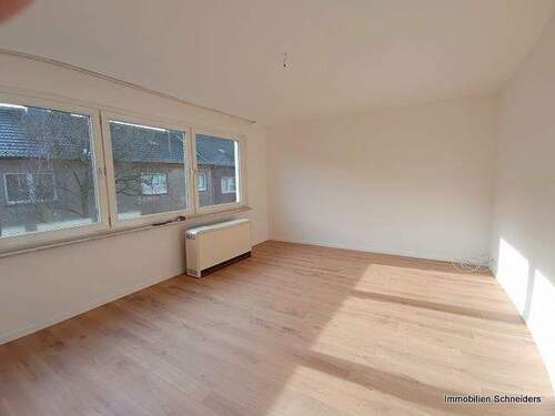 Wohnzimmer - Etagenwohnung mit 61,00 m&sup2; in Duisburg zur Miete