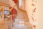 10 Treppe ins Obergeschoss - 