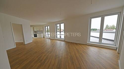 Wohn_Essbereich - 4 Zimmer Etagenwohnung in Neumünster