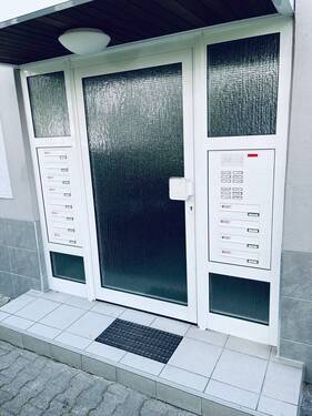 Hauseingang - Tolle Wohnung im Zentrum auch für Anleger oder WG