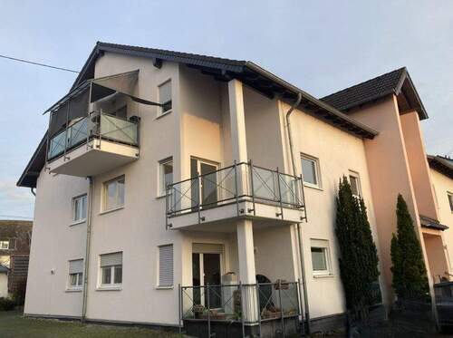 Außenansicht - Attraktive 3ZKB-Wohnung mit Balkon und Stellplatz