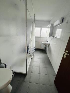 Bad - 5 Zimmer Reihenendhaus in Jettingen