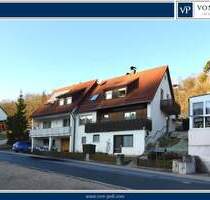 Helle Dachgeschosswohnung mit traumhaftem Blick ins Grüne - Rügland