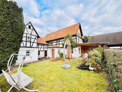 Hausansicht - 6 Zimmer Einfamilienhaus in Windischleuba