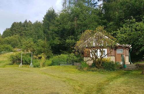 Blick zur Gartenlaube - 