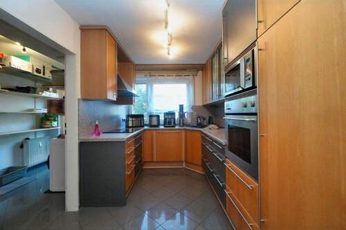 Küche - 3,5 Zi WHG - Etagenwohnung mit 135,00 m&sup2; in Neumarkt zum Kaufen