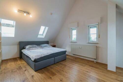 Geräumiger Spitzboden - 