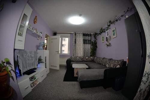 Wohnzimmer - 3 Zimmer Etagenwohnung zum Kaufen in Köln