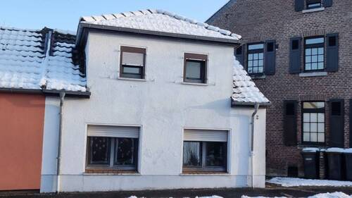Straßenansicht - 73 m² Haus in Wegberg-Arsbeck - 151.500,00 EUR Kaufpreis, ca.  73,00 m² Wohnfläche