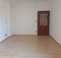 Schöne Altbauwohnung in einem 4 Parteienhaus (Durchgangszimmer) - Gladbeck Mitte