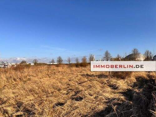 2.jpg - Gewerbeobjekt (Büro, Produktion, Verkauf) in Oberkrämer