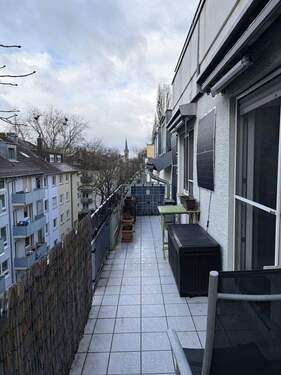Balkon - Helle 3-Zimmer-Wohnung mit großem Balkon und Aufzug in zentraler Karlsruher Lage *provisionsfrei*