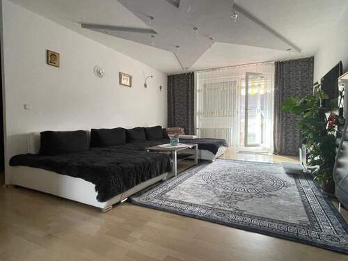 Wohnzimmer (2) - 4-Zimmerwohnung in Rastatt Familiengerechte Raumzuschnitte in 'fast' zentraler Lage