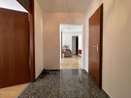 Eingangsbereich - 4 Zimmer Etagenwohnung zum Kaufen in Rastatt