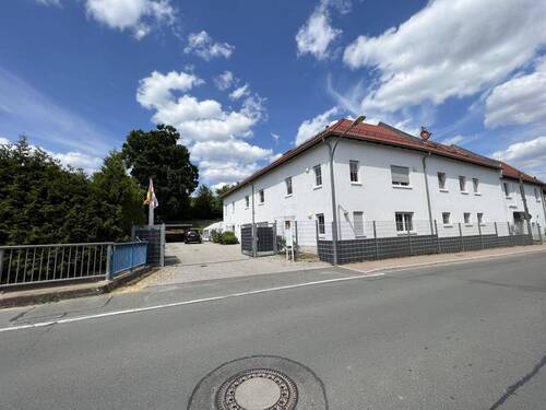 Immobilie - 2 Zimmer Mehrfamilienhaus, Wohnhaus zum Kaufen in Münchenbernsdorf