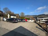 weiterer Parkplatz neben Biergarten - 