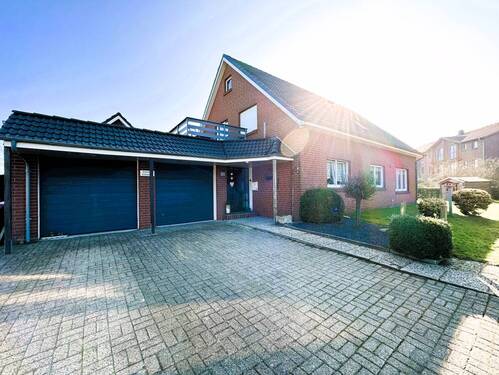 Titelbild - Mehrgenerationenhaus in traumhafter Lage in Hooksiel