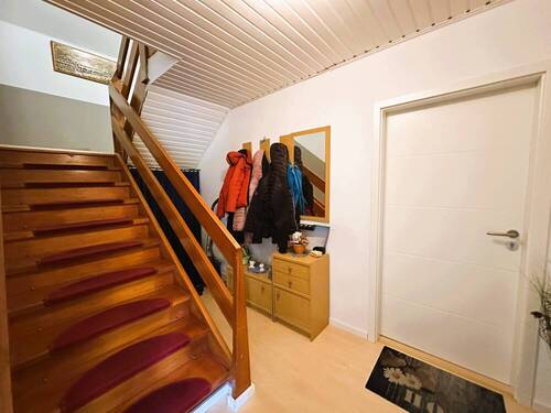 Zwischenflur Wohnung 1 & 2 - Einfamilienhaus mit 247,80 m² in Wangerland zum Kaufen