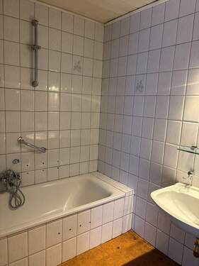 Badezimmer im Erdgeschoss - Reihenmittelhaus mit 110,00 m² in Gütersloh zum Kaufen