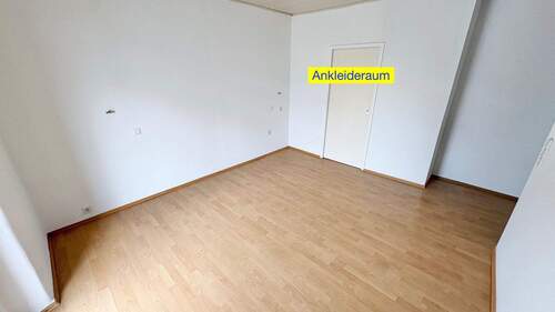 Schlafzimmer Ansicht 4 - 
