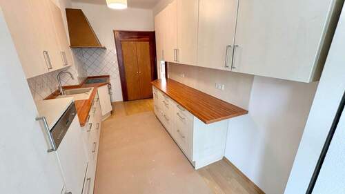 Küche Ansicht 2 - 2 Zimmer Etagenwohnung zur Miete in Aschaffenburg