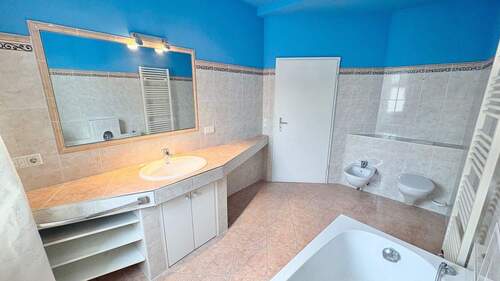 Badezimmer Ansicht 2 - 