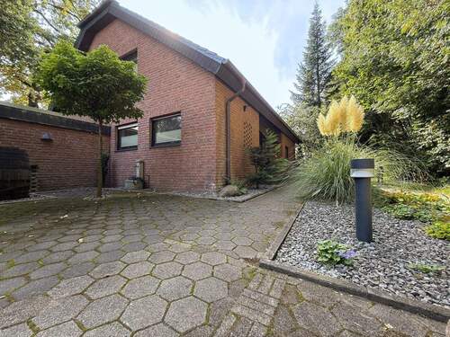 Zufahrt - Familienidyll am Lutterwald ***4229 G Einfamilienhaus in Gütersloh-Isselhorst