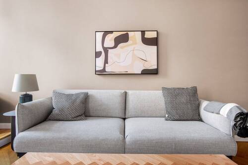 3.jpg - Super schöne 3 Zimmer Wohnung in schöner Lage in Mitte. Hochwertige Möbel und Austattung