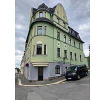 Saniertes und vermietetes Mehrfamilienhaus mit kleiner Ladeneinheit und Gartengrundstück in ruhiger Ortslage von Reic... - Reichenbach