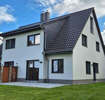 +++NEUBAU+++ Exklusive Doppelhaushälfte mit Bodden und Ostseeblick inmitten unberührter Natur - Prohn Wendisch Langendorf