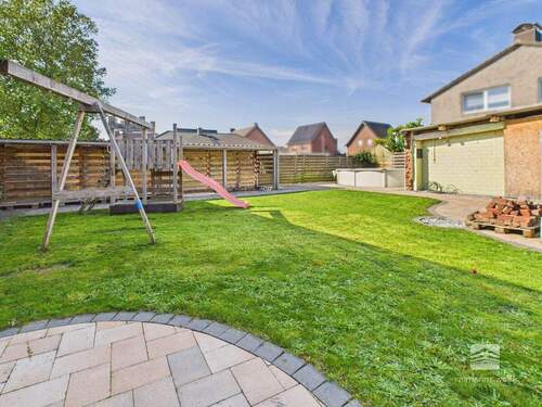 Garten - Einfamilienhaus mit 162,80 m² in Heinsberg zum Kaufen