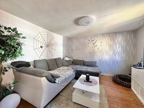 Wohnbereich - 7 Zimmer Mehrfamilienhaus, Wohnhaus zum Kaufen in Kerpen