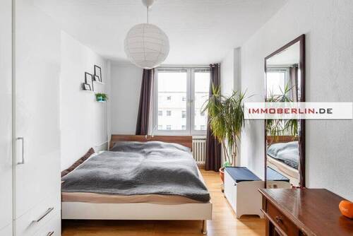 3 - 3 Zimmer Etagenwohnung in Berlin