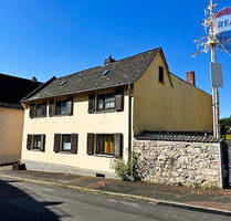 Einfamilienhaus im Dornröschenschlaf in Limburg - Sanierungsobjekt mit großem Potenzial