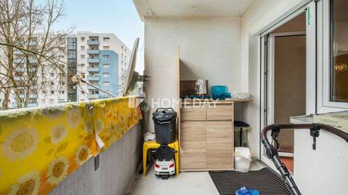 Loggia 2 - 4 Zimmer Etagenwohnung zum Kaufen in Freiburg im Breisgau