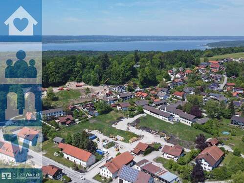 Luftbild des Baugrundstücks in Andechs-Erling - Baufeld für Mehrfamilienhaus in zentraler Lage von Andechs