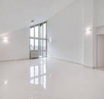 AIGNER - Lichtdurchflutetes Dachgeschossjuwel - Großzügiges Wohnen mit beeindruckender Deckenhöhe - München Bogenhausen