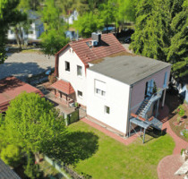 *Casa bifamiliare - Zweifamilienhaus* Wunderbares Ensemble - bezugsfrei ab 082026 - WNFL. ca. 211 m² - Falkensee
