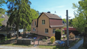 Straßenseite - Mehrfamilienhaus, Wohnhaus mit 160,00 m&sup2; in Falkensee zum Kaufen
